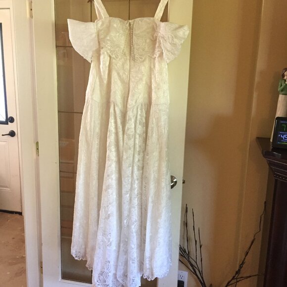 Handmade Custom Designed One-of-a-Kind High-Low Wedding Dress - Picture 5 of 9